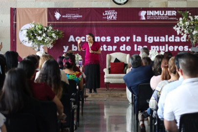 Comparte Eufrosina Cruz historia de empoderamiento con mujeres de Nuevo Laredo