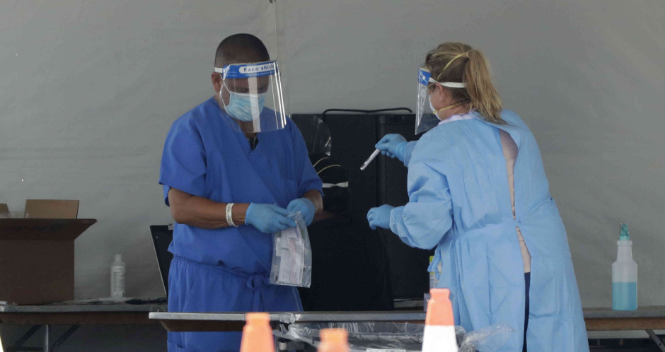 Brasil firma acuerdo para crear vacuna contra el COVID-19 