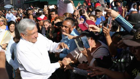 AMLO visita Morelia en su gira de agradecimiento