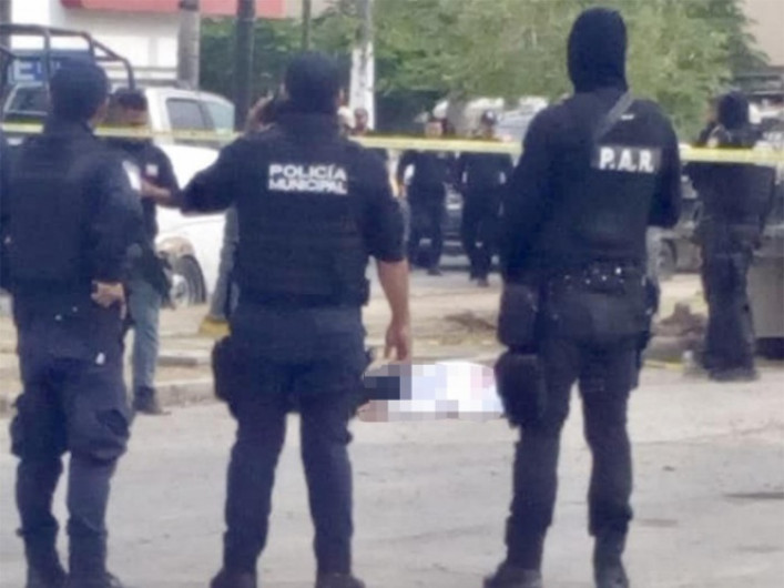 Por herencia, causa de muerte por maestra en desfile