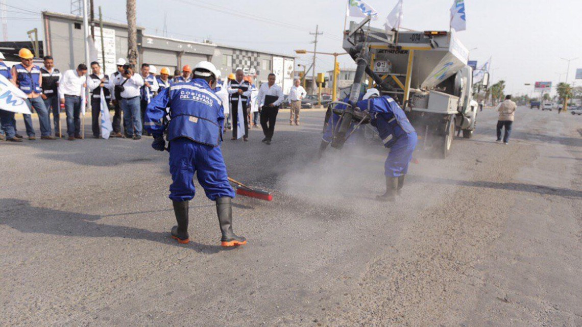 Arranca programa de rehabilitación de vialidades y bacheo en Victoria