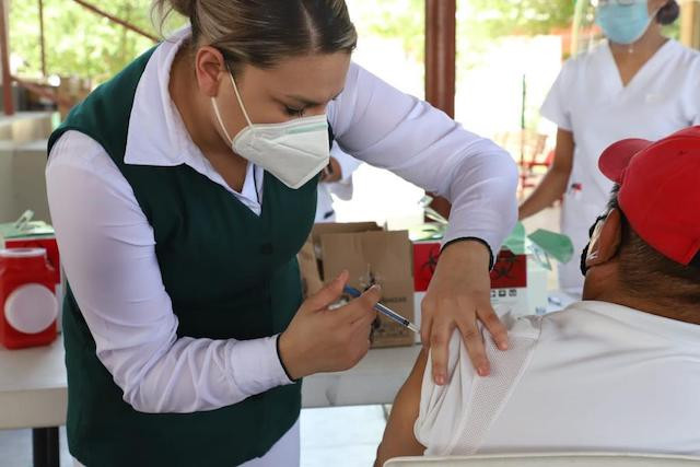 Arranca vacunación en adultos mayores en Tampico y Ciudad Madero 