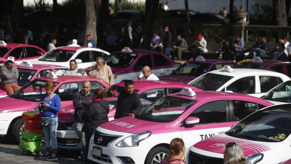 Paro de taxistas en la CDMX provoca caos, redes reaccionan
