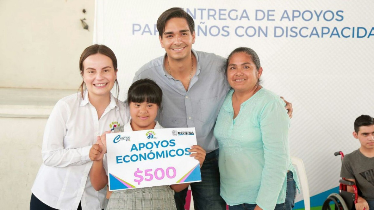 Apoyos "Contigo Soy Capaz" son entregados por Sistema DIF