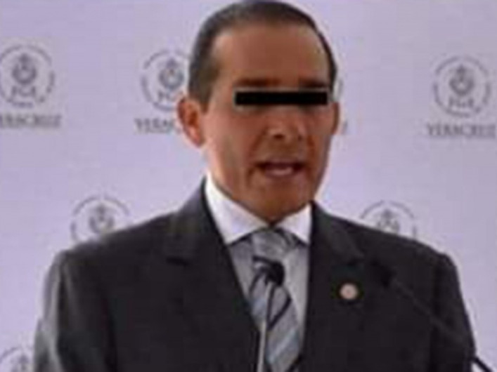 Desechan amparo de ex fiscal general de Veracruz