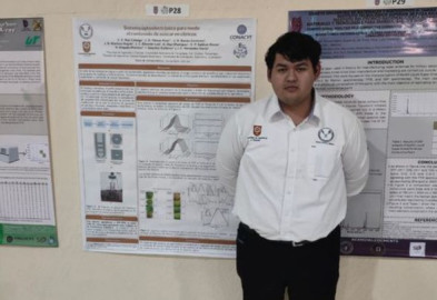 Estudiante de la UAT destaca en encuentro sobre optoelectrónica