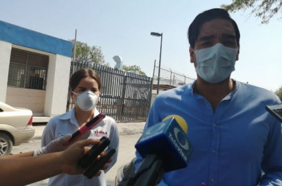 Voluntariado Juvenil del DIF dona alimentos al personal médico