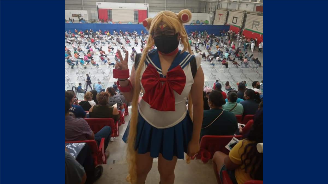 Jornada de 'disfraces' en la vacunación fronteriza 18-39 años