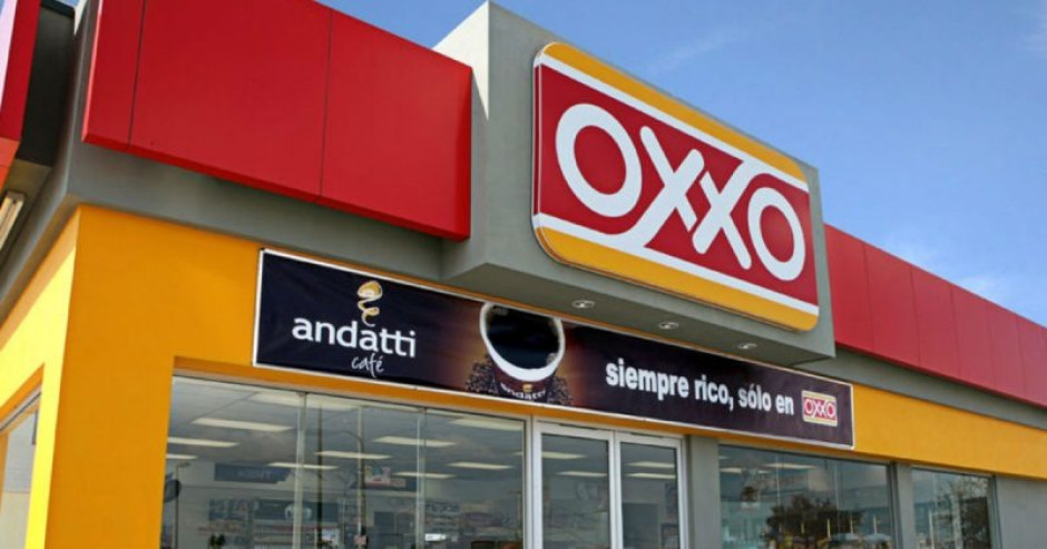 Mata infarto fulminante a regia de 88 años en un Oxxo