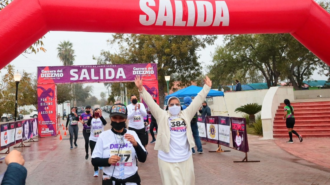 Más de 430 participan en la carrera del diezmo