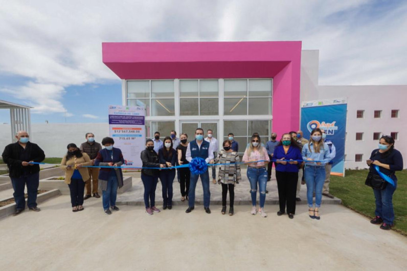 Entrega Alcalde de Nuevo Laredo 'centro comunitario mujer total' 