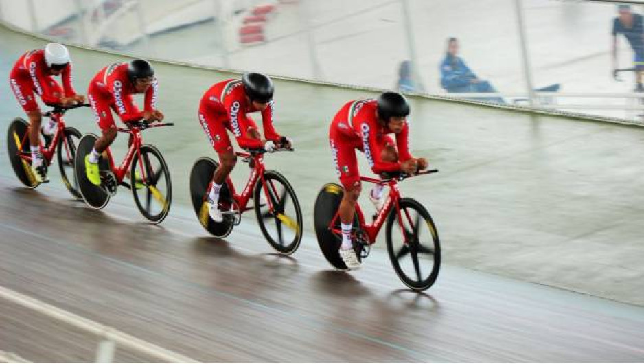 Caen medallas para México en Ciclismo