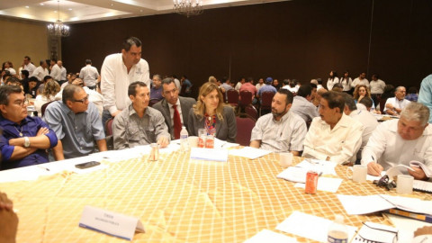 Administración pública recibe de ciudadanos mejores reglamentos