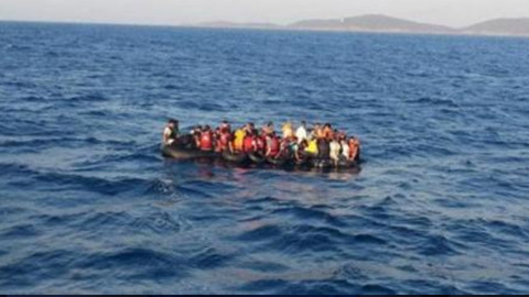 Al menos ocho muertos al naufragar embarcación frente a costas turcas