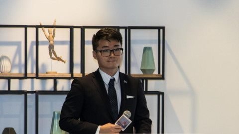 Autoridades de China detienen a empleado del consulado británico en Hong Kong