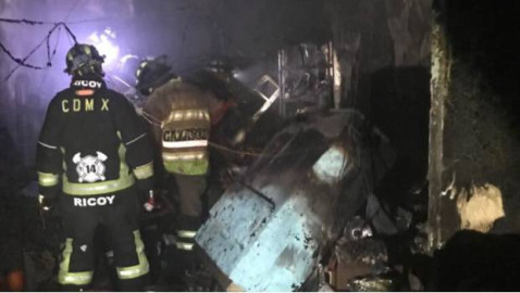 Bomberos sofocan incendio en el Centro Histórico