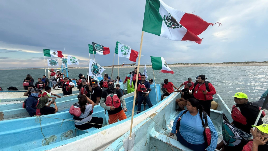 Protestan en Matamoros contra lanzamientos de SpaceX que dejan desechos en Playa Bagdad