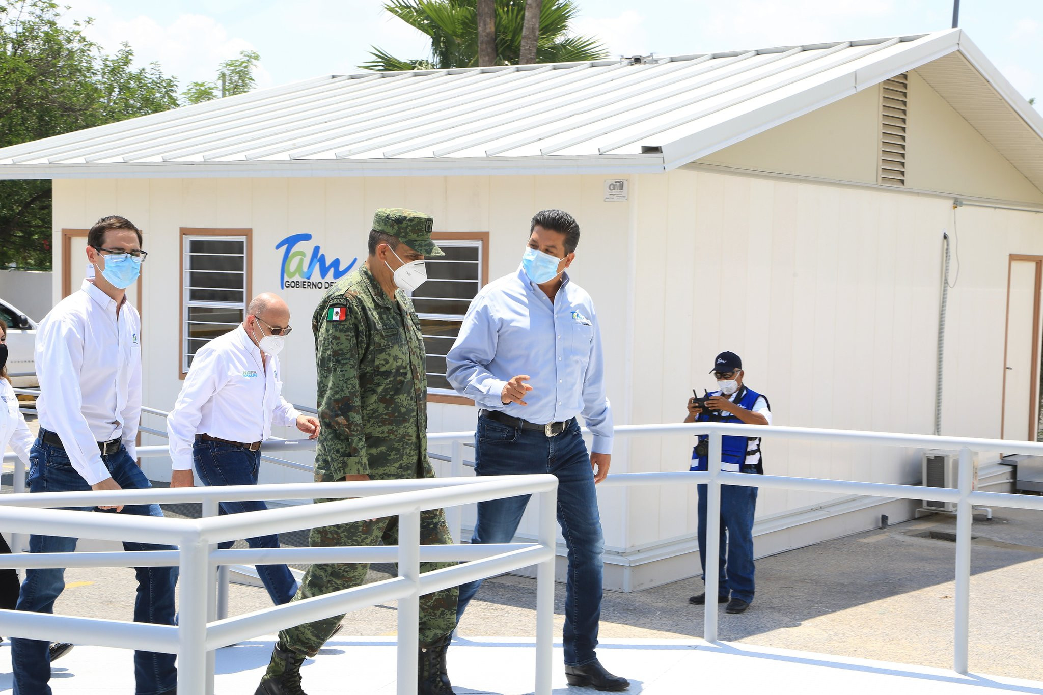 Entrega Gobernador de Tamaulipas 2 hospitales temporales en Reynosa