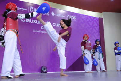 Culminan más de 200 mujeres y niños talleres de sistema 