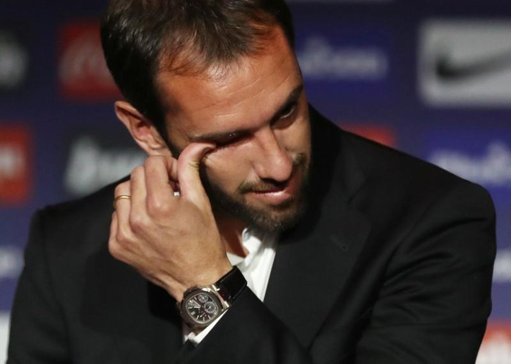 Godín se despide entre lágrimas del Atlético de Madrid