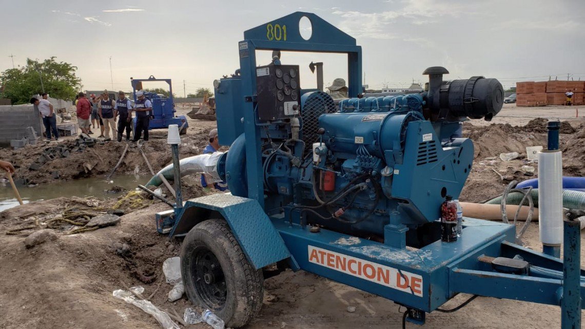 Se compromete Maki Ortiz con drenaje pluvial en Paseo de Las Flores   