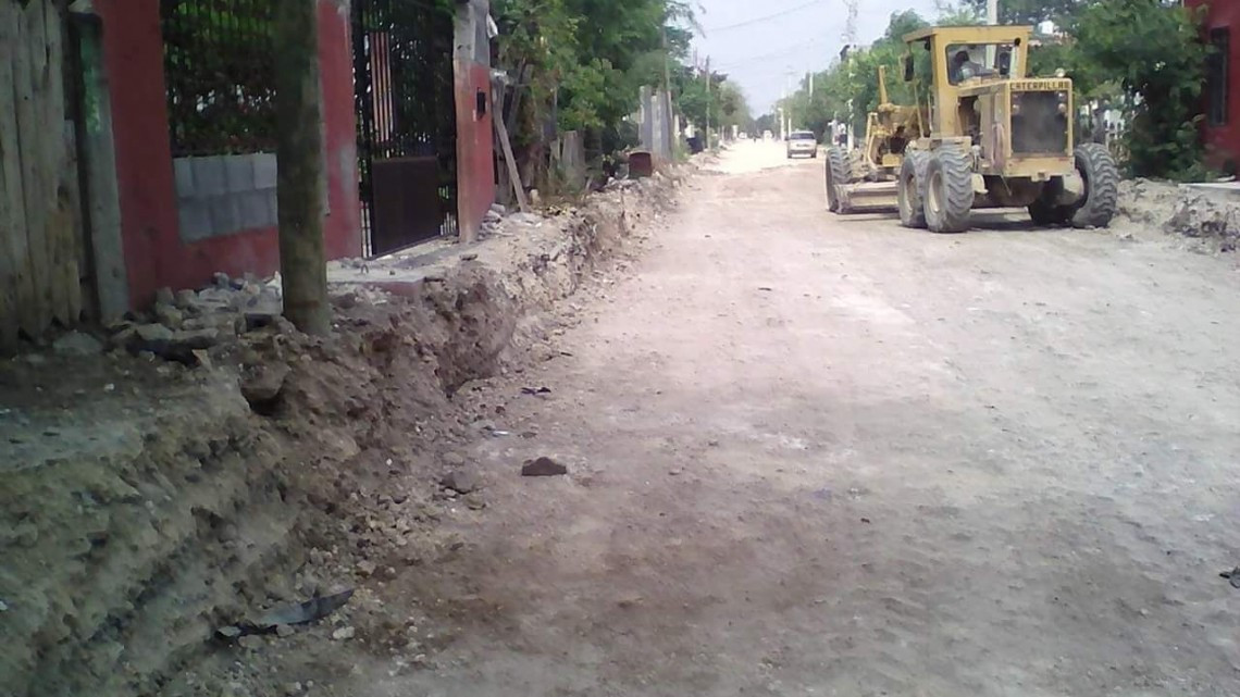 Ayuntamiento pavimenta Calle Séptima de la colonia Ernesto Zedillo