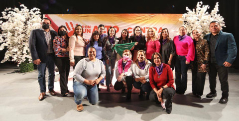 Nuevo Laredo al 100 en atención a la mujer 