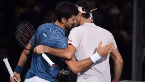 Djokovic se impone a Federer y avanza a la final de París