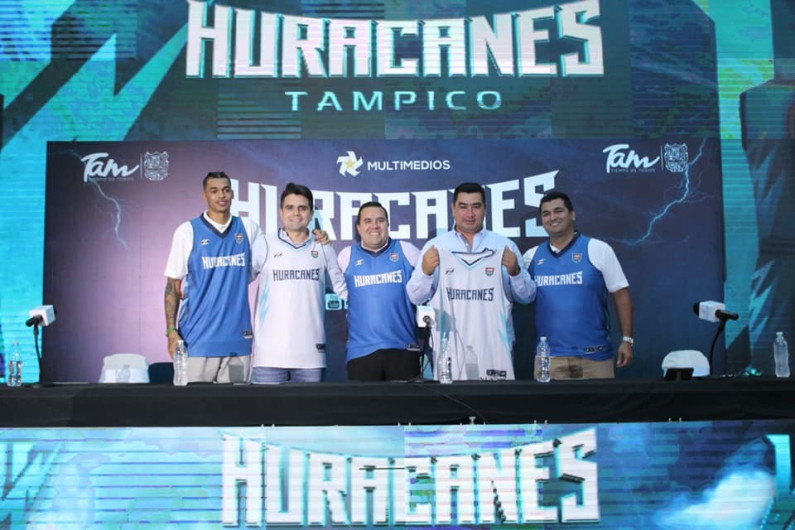 Presentan a los Hiracanes de Tampico