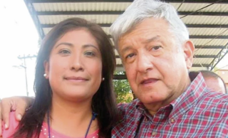 Conacyt termina relación con diseñadora de moda