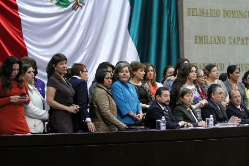 Mujeres con el 48% del poder en el Senado