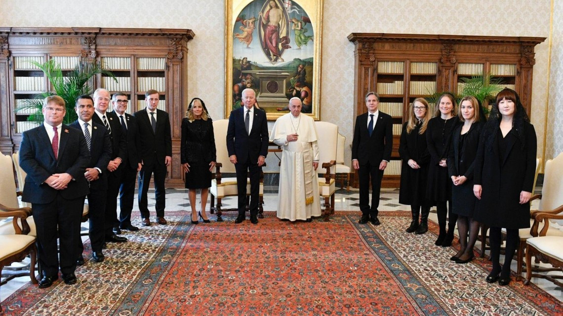 Joe Biden se reúne con el Papa Francisco en el Vaticano