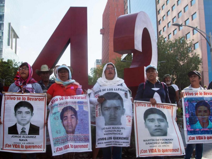 Crean Unidad Especial de Investigación y Litigación para el caso Ayotzinapa