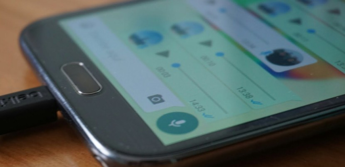 Mensajes de audio convertidos a texto en WhatsApp