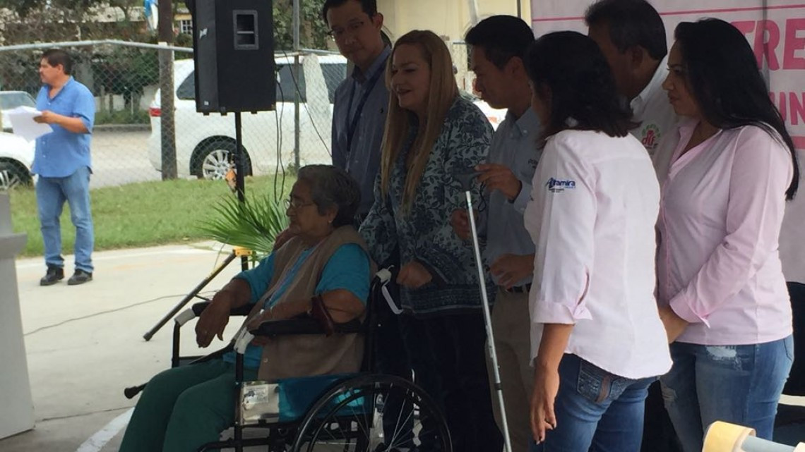 Entregan aparatos funcionales a personas de escasos recursos