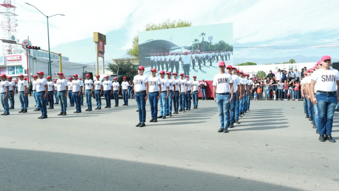 Preside gobernador de Tamaulipas desfile conmemorativo de la Revolución Mexicana
