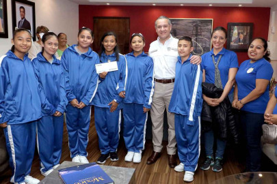 Impulsa Gobierno de Adrián Oseguera la educación y el deporte