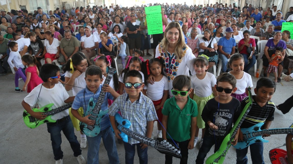 Agradecen habitantes de La Presa apoyo de Maki