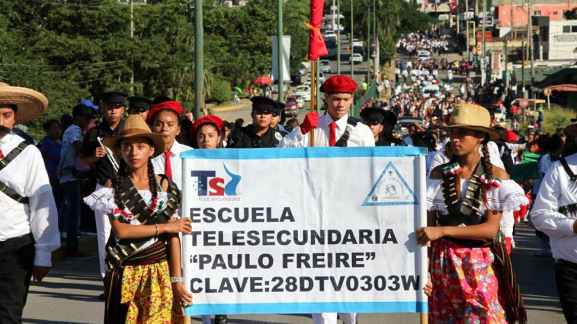 Realizan desfile por 107 Aniversario de la Revolución Mexicana