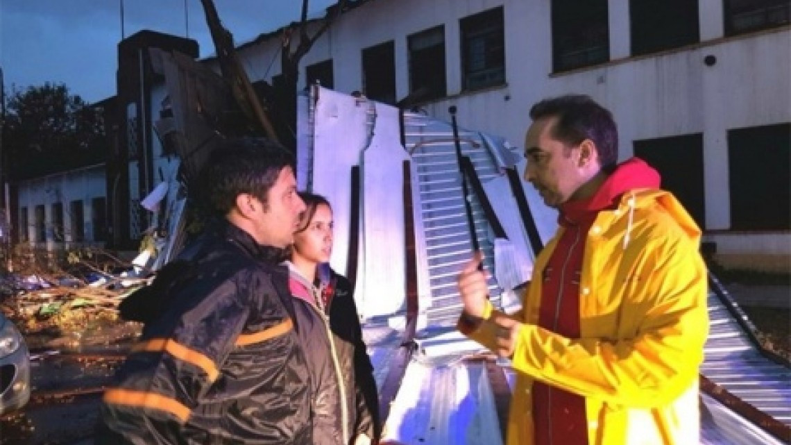 Buenos Aires con destrozos y apagón masivo tras tormenta