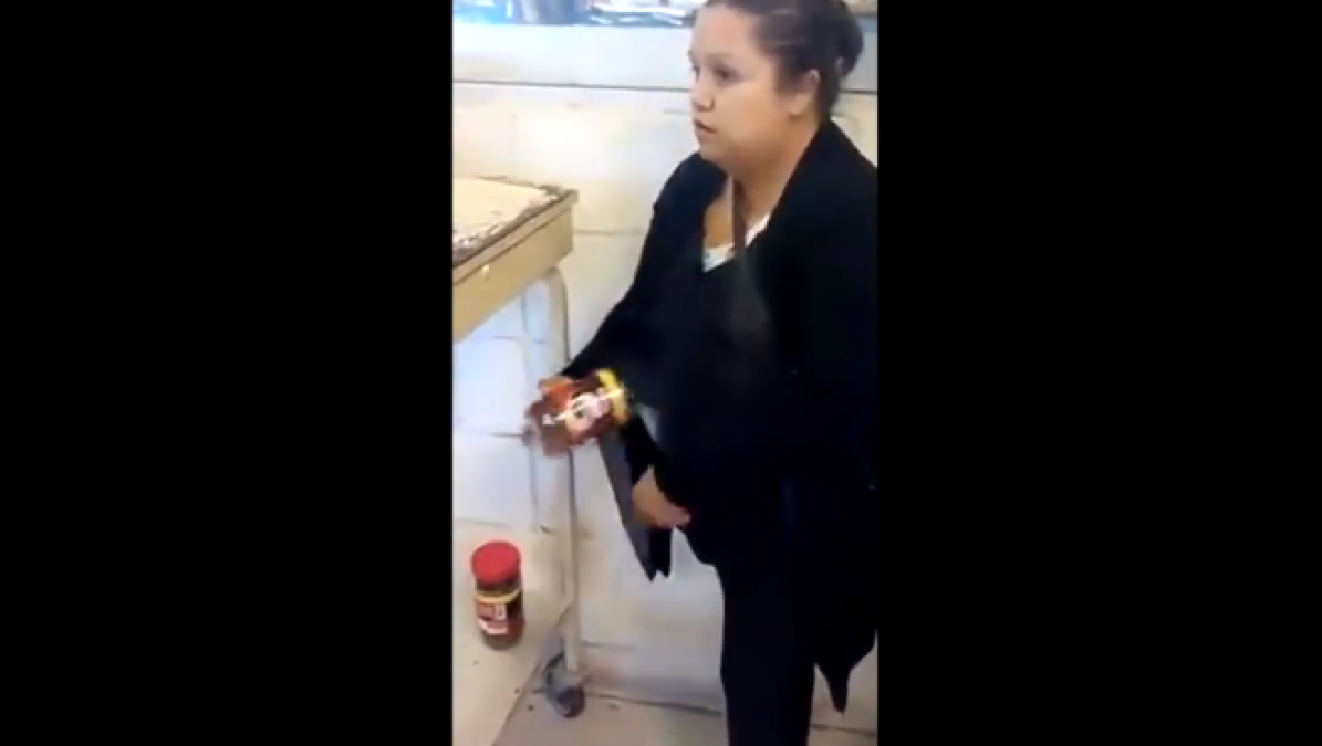 El frío ya llegó y ella lo sabe