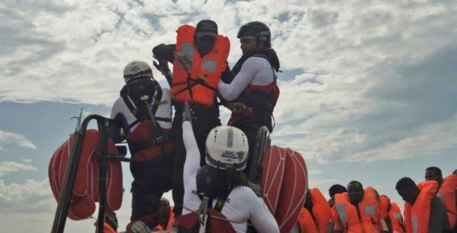 Italia autoriza desembarco de 82 migrantes del Ocean Viking en Lampedusa