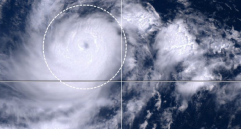 Huracán “Norman” se aleja de costas mexicanas