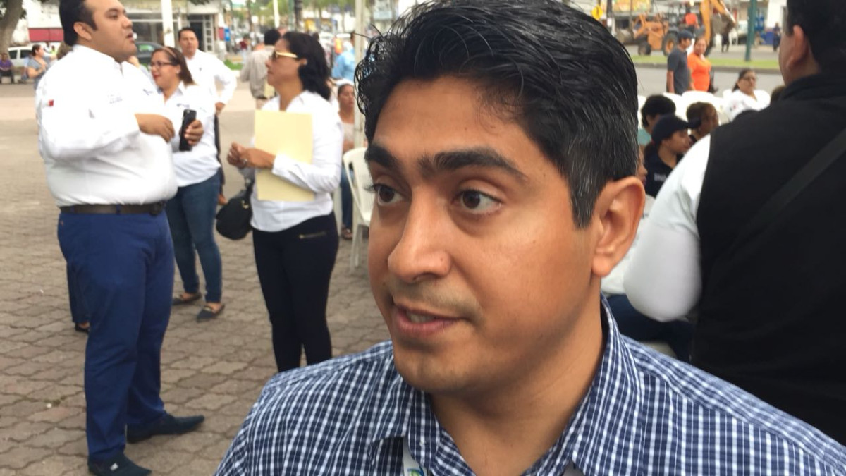 Cinco mil personas a la espera de recibir una despensa