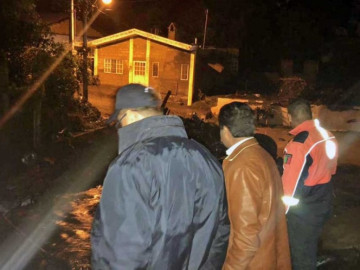 3 muertos y 11 desaparecidos tras desbordamientos en Michoacán