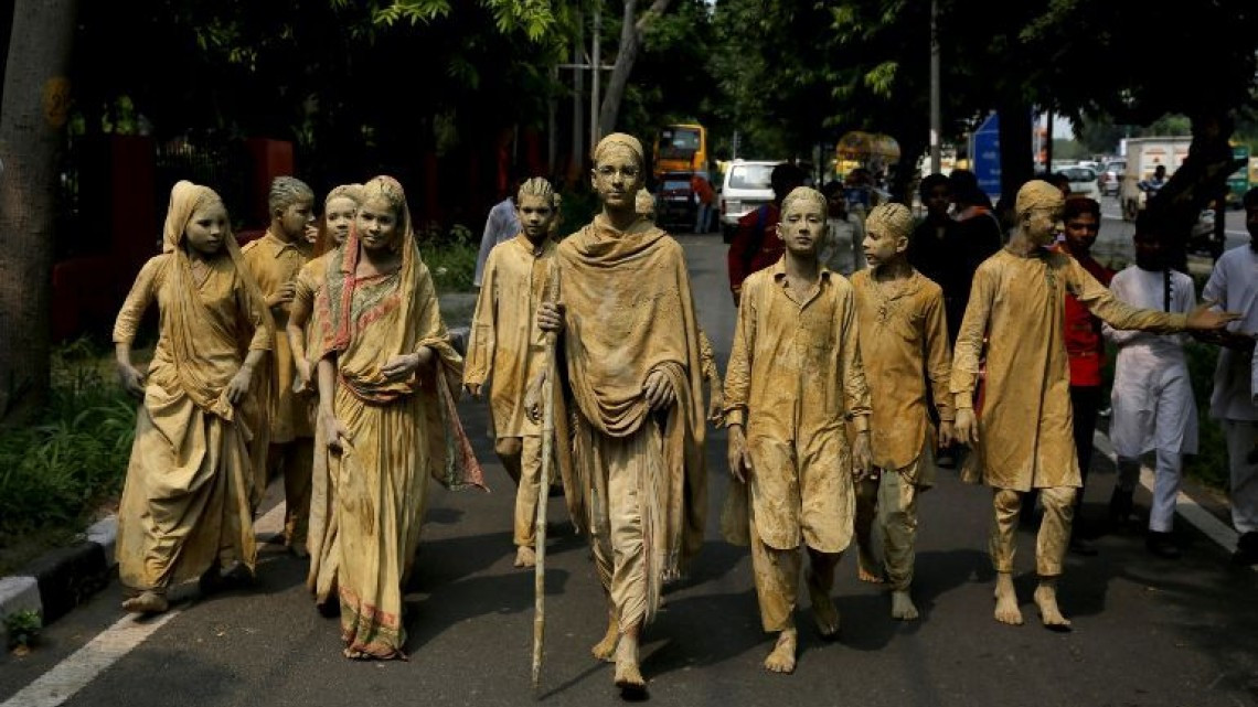  India realiza homenajes por el aniversario del natalicio de Mahatma Gandhi 