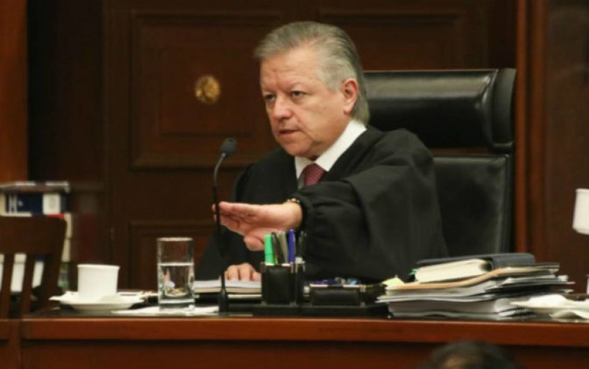 Corrupción y “notoria ineptitud” hacen perder su empleo a dos magistrados