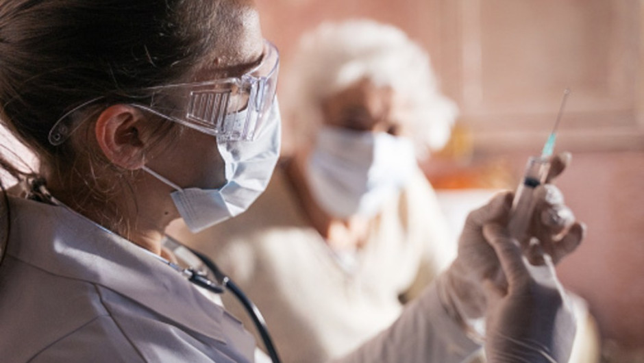 Alemania priorizará vacunación contra coronaviruz en asilos