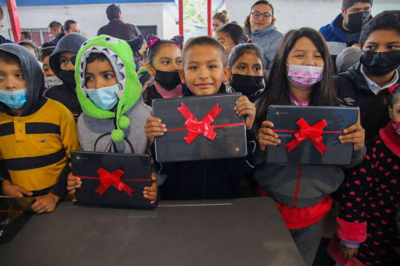 Aportó Municipio de Reynosa herramientas tecnológicas a escuela Himno Nacional 