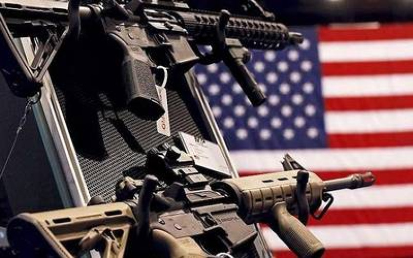 Fabricantes de armas en EU acusan a México de evadir responsabilidades con la violencia en las fronteras